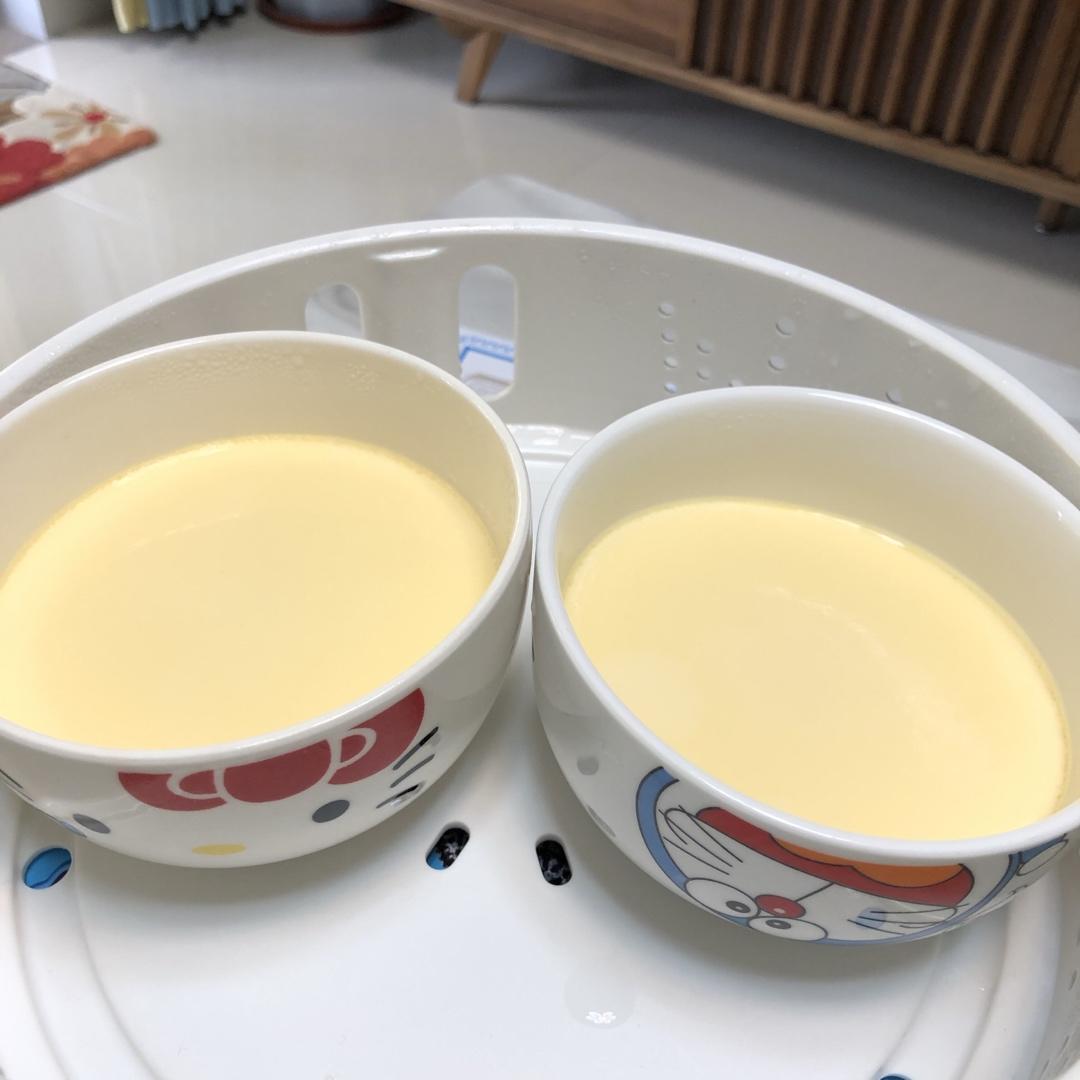 10分钟牛奶炖蛋