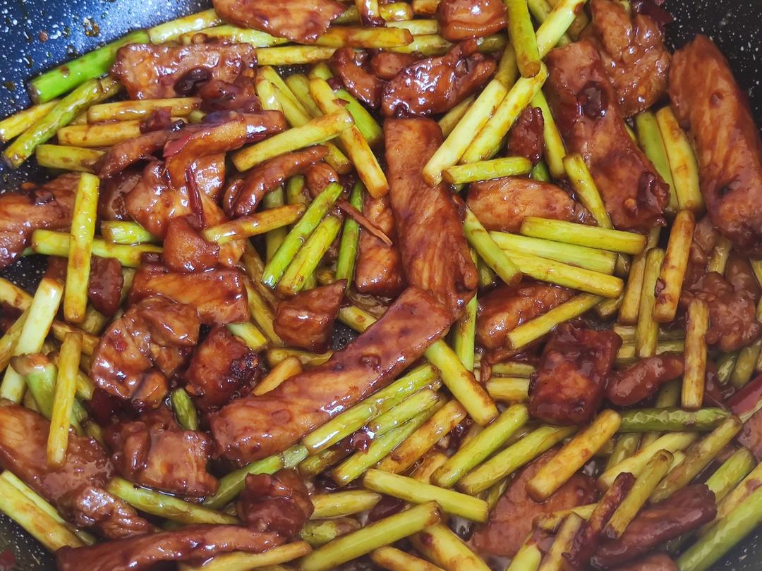 蒜苔炒肉