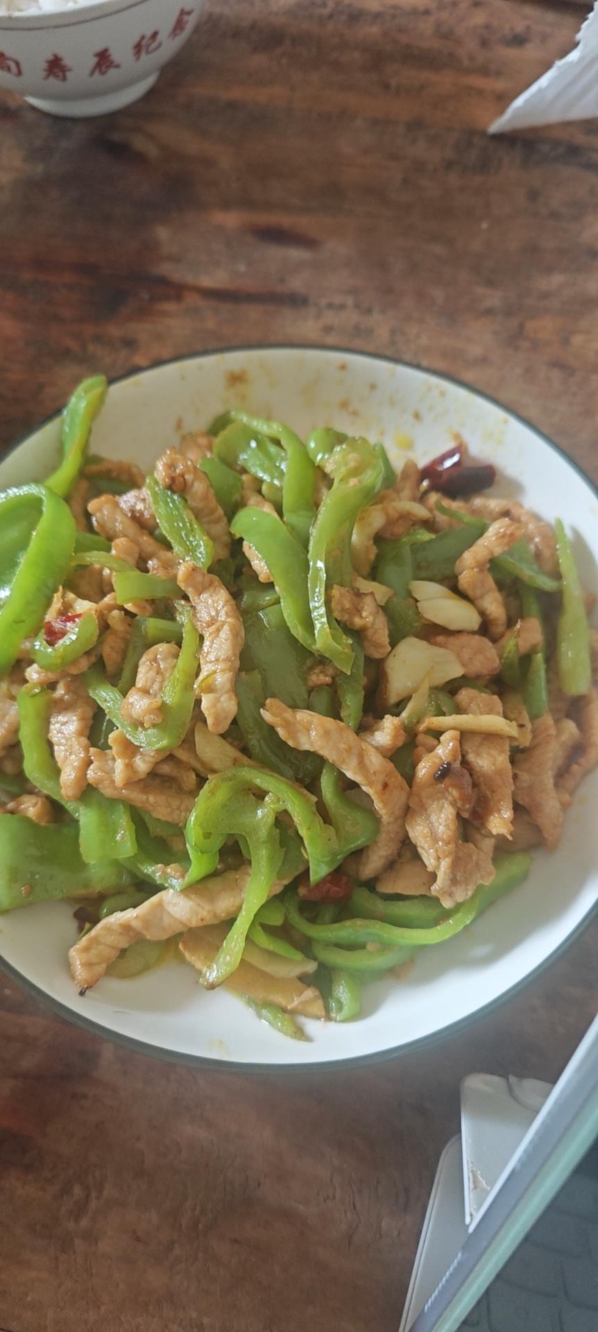 青椒炒肉丝