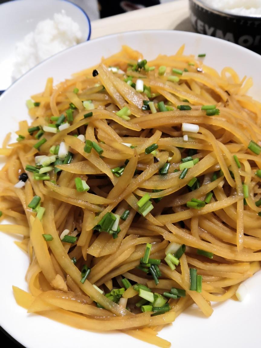 在家也能做出馆子味儿的醋溜/炝炒/酸辣土豆丝（就是那道看似简单，实则步步玄机的土豆丝）