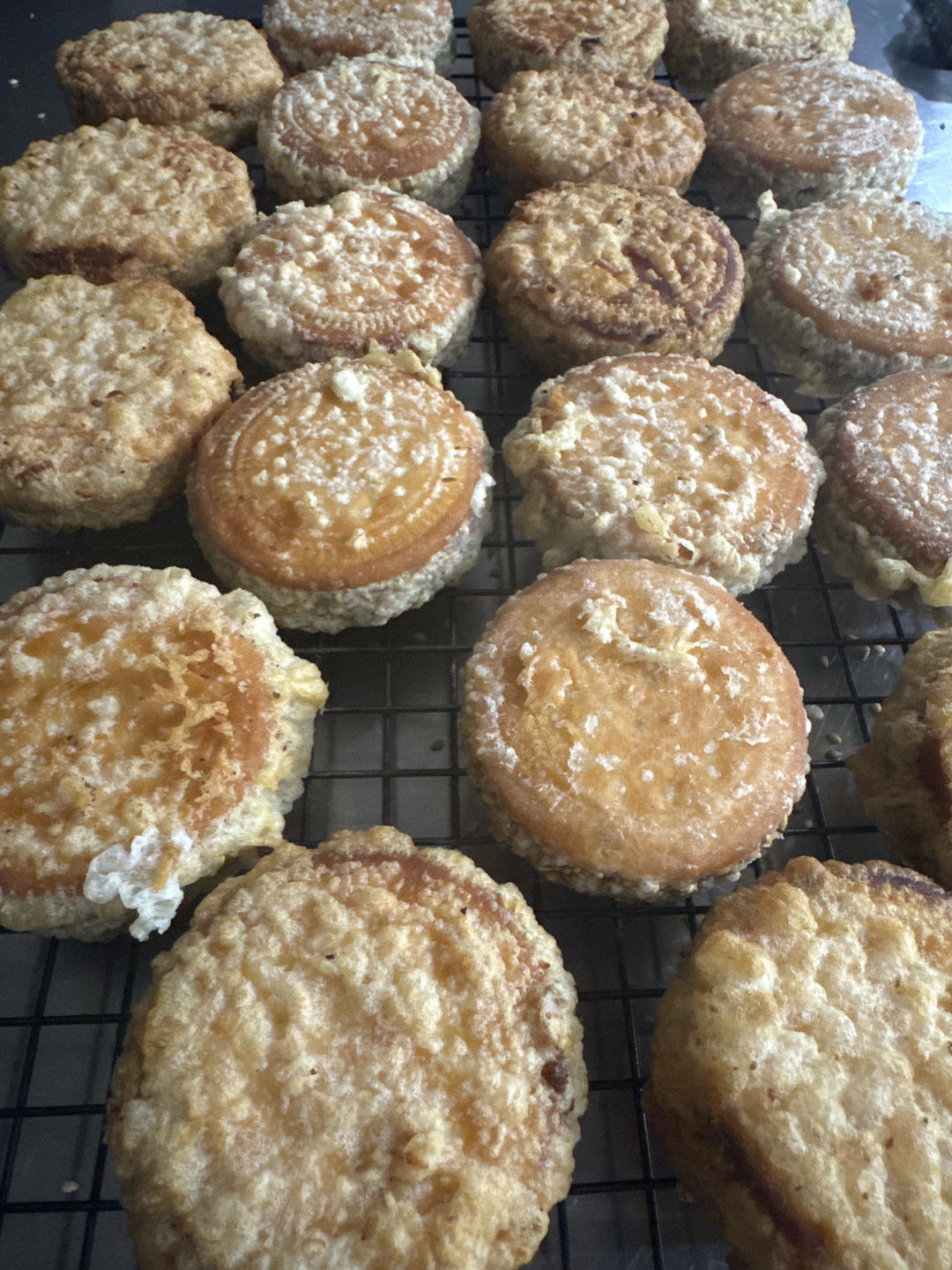 料超足！肉松+咸蛋黄+芋泥+麻薯！太满足了！！！（芋头饼）