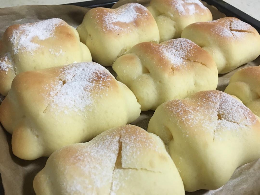 轻盈如棉花·奶香柔绵十足的牛奶面包
