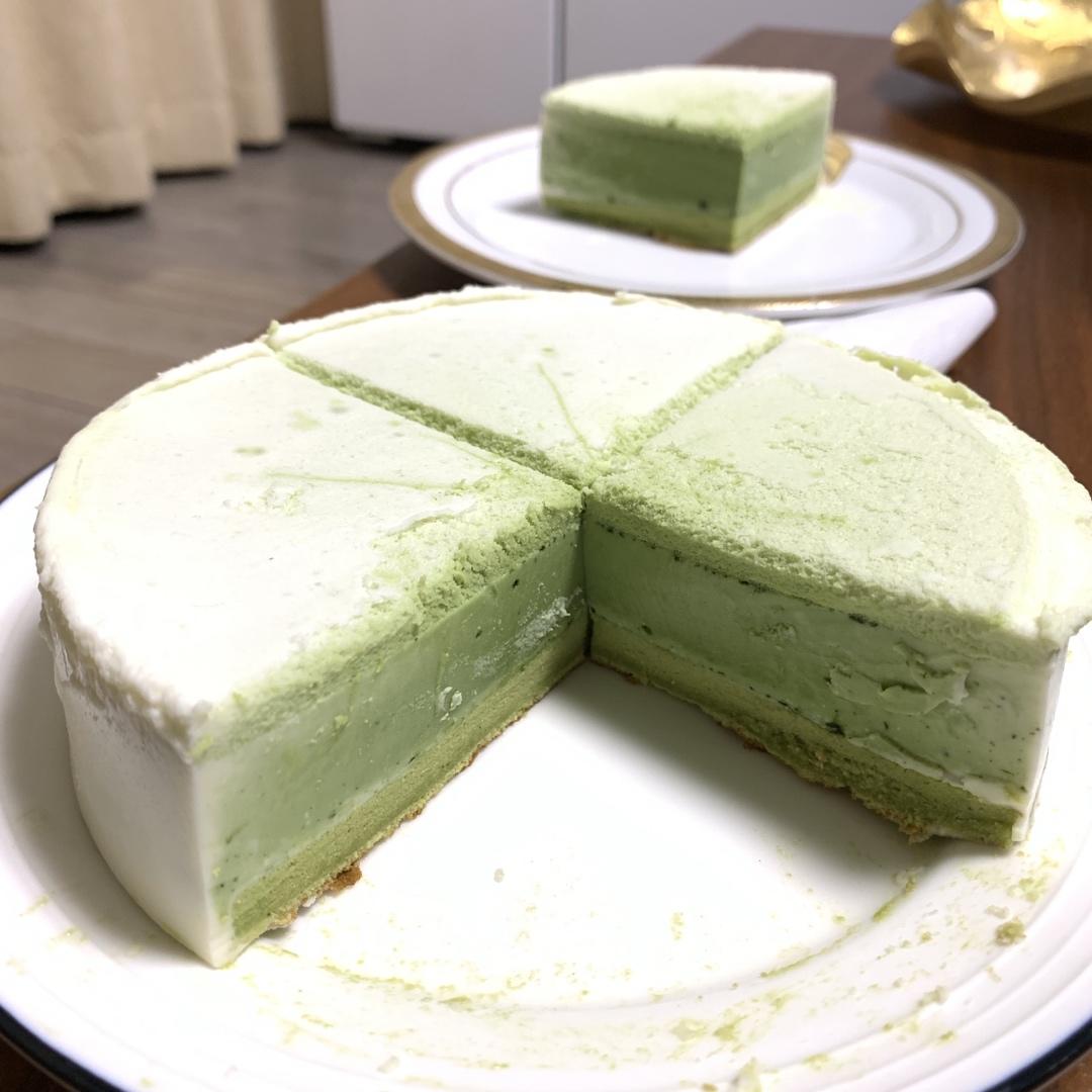 渐变抹茶慕斯蛋糕：我Amanda带着既美又作的抹茶甜点又来了！【曼食慢语】