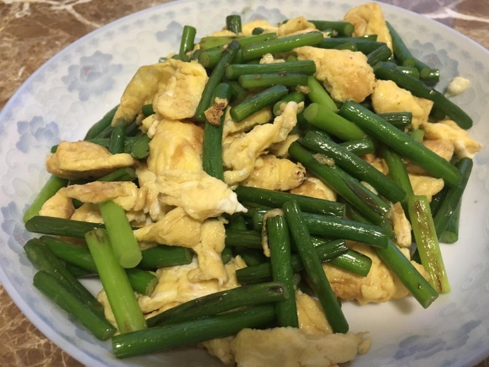 蒜薹炒蛋