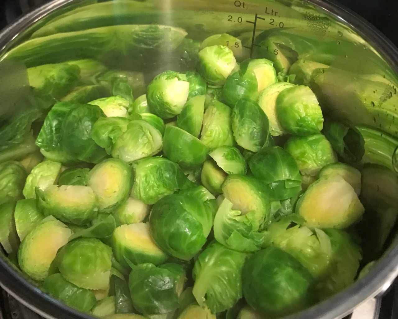 5分钟孢子甘蓝 (Brussels Sprouts)的做法