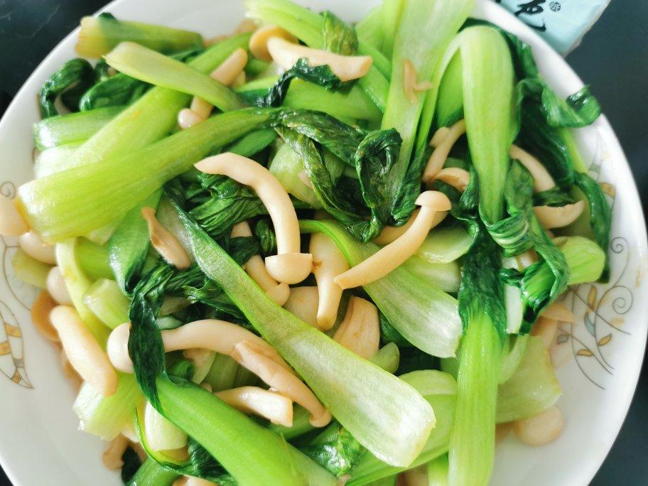 上海青炒香菇