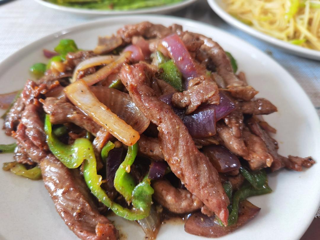 杭椒牛柳黑椒牛柳 终于找到炒出嫩牛肉的办法了 肉片肉丝都适用