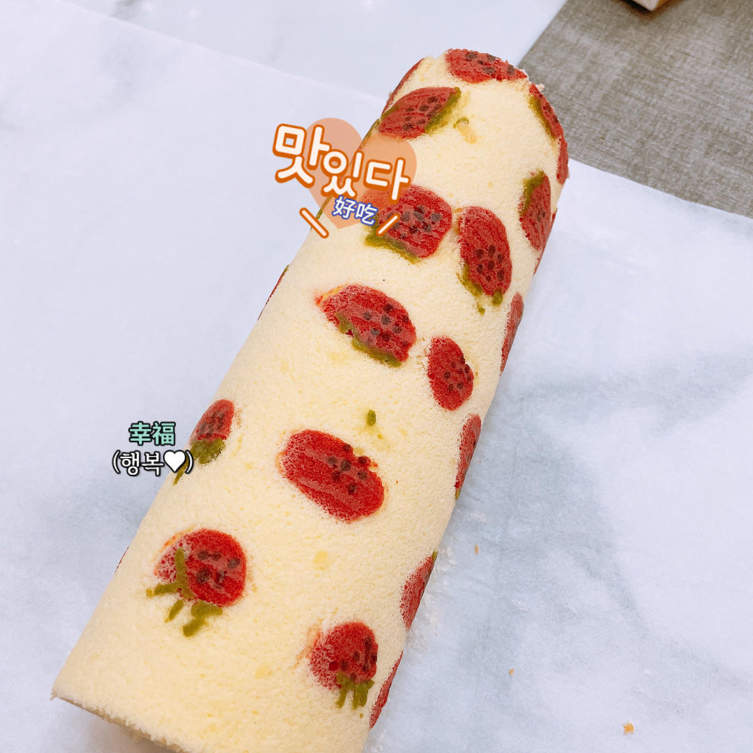 内外兼修的治愈系草莓天使蛋糕卷