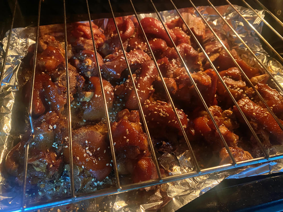 香酥烤猪蹄