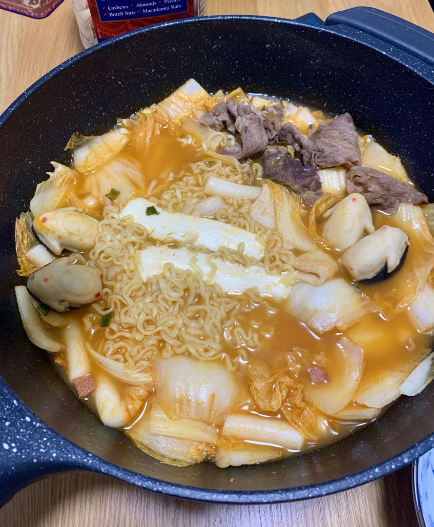 超简单韩式年糕煮泡面～巨好吃❗️汤都不剩