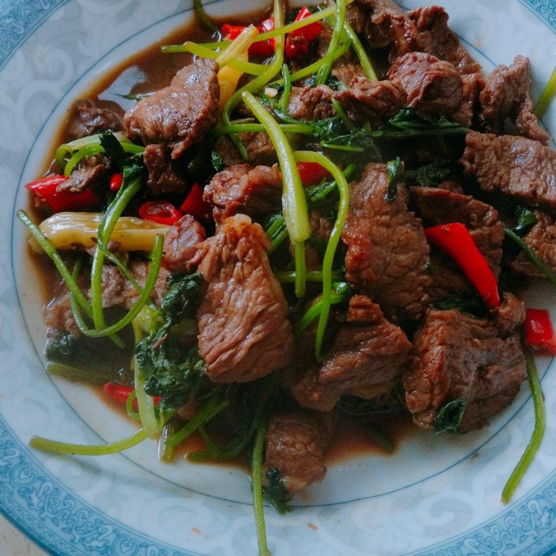小炒牛肉