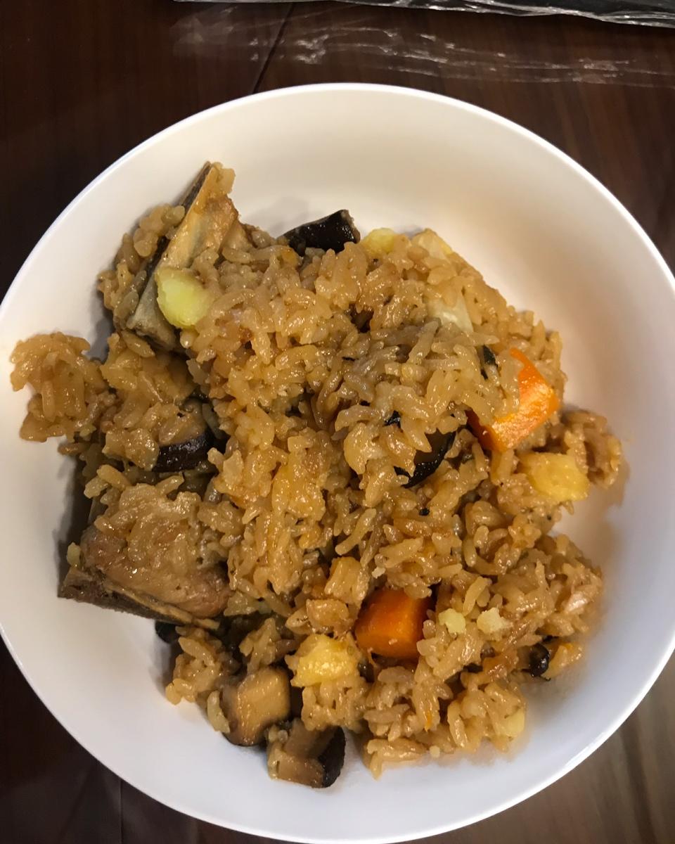 电饭锅排骨土豆焖饭