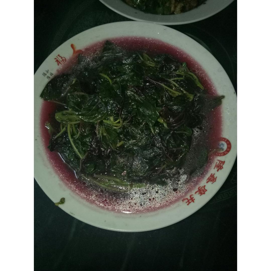 蒜茸炒红苋菜