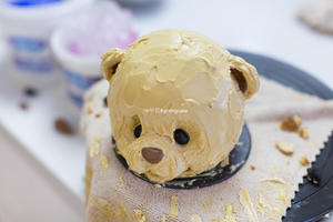 韩式裱花蛋糕之小熊礼盒蛋糕做法攻略的做法 步骤36