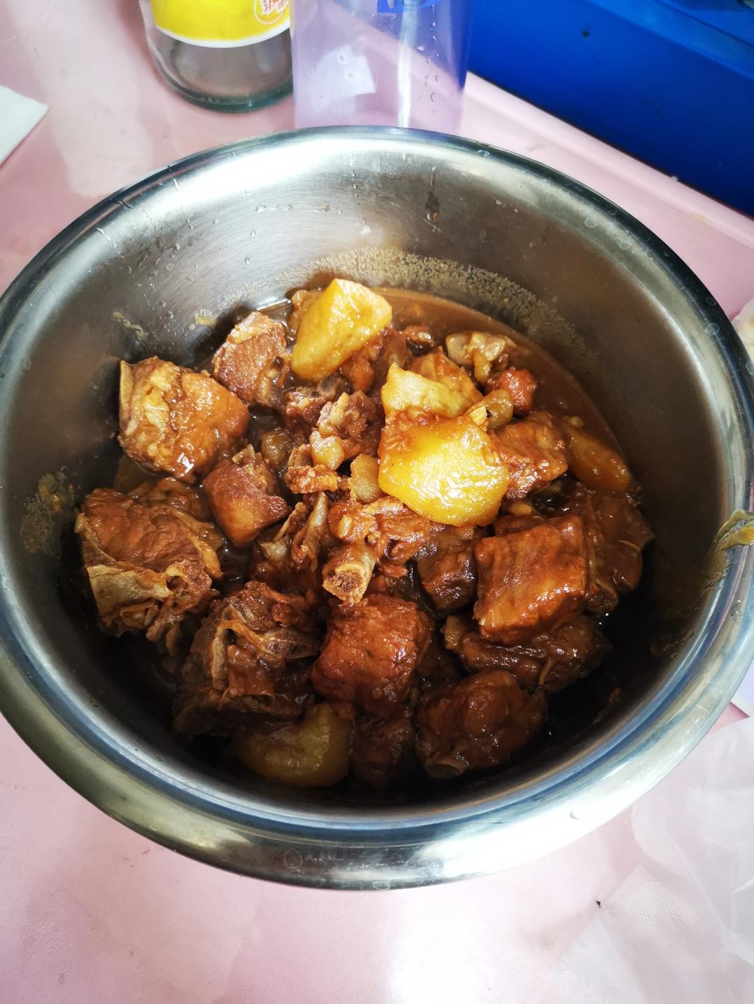 家常炖排骨