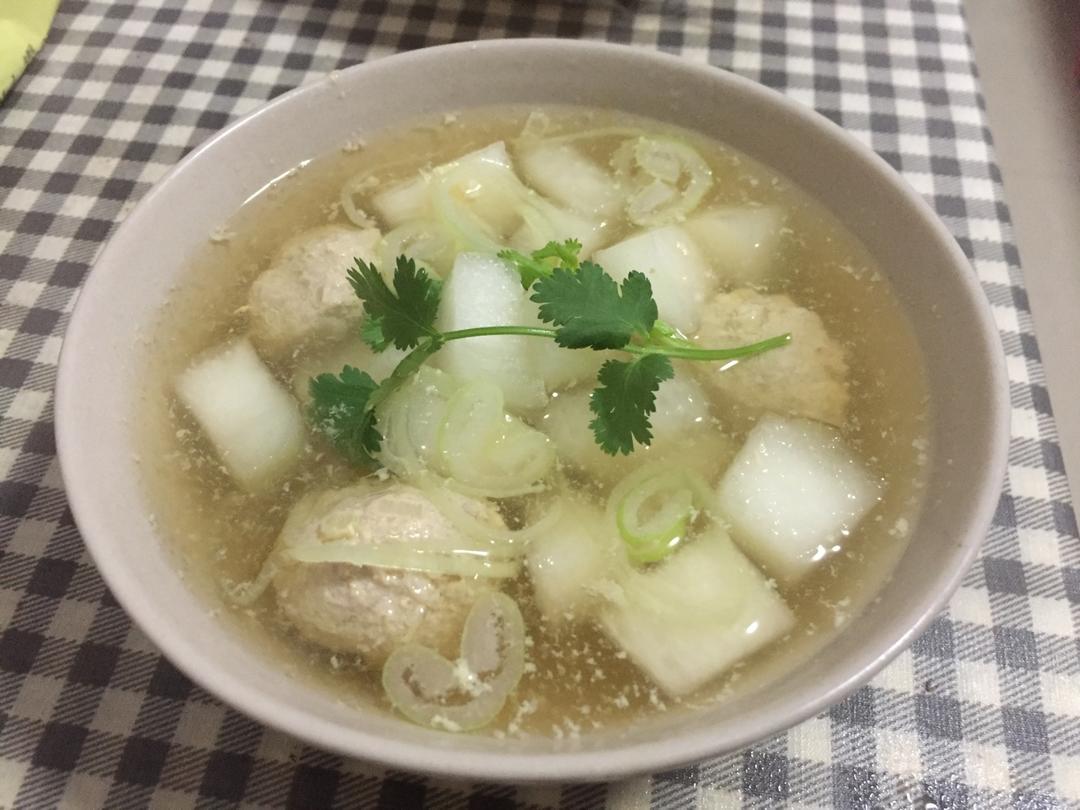 夏天不可错过的家常味--冬瓜丸子汤