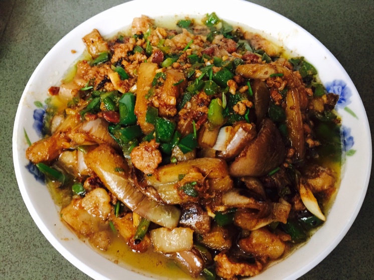 酱香肉末烧茄子
