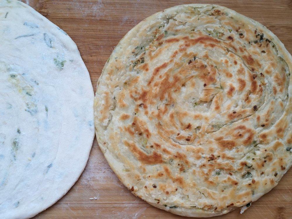 朴素的葱油饼（河南油馍）