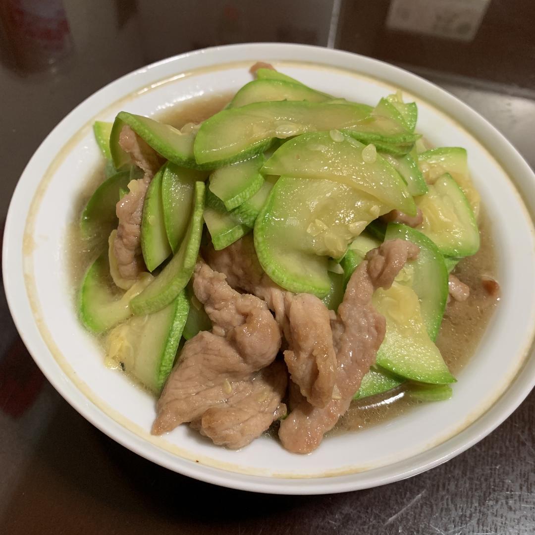 西葫芦炒肉片