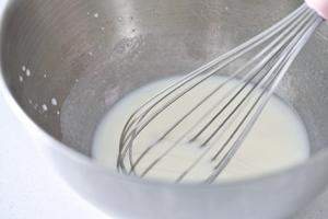 白玉豆乳奶盖蛋糕卷的做法 步骤6