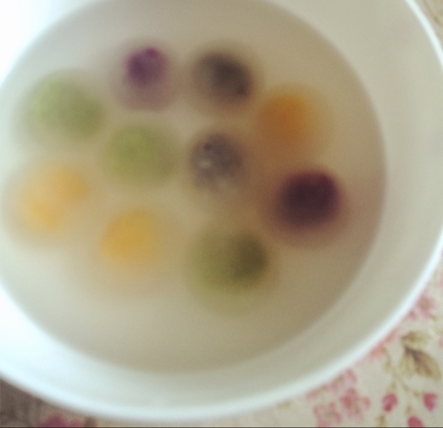 以汤圆为主食材的甜品---花好月圆