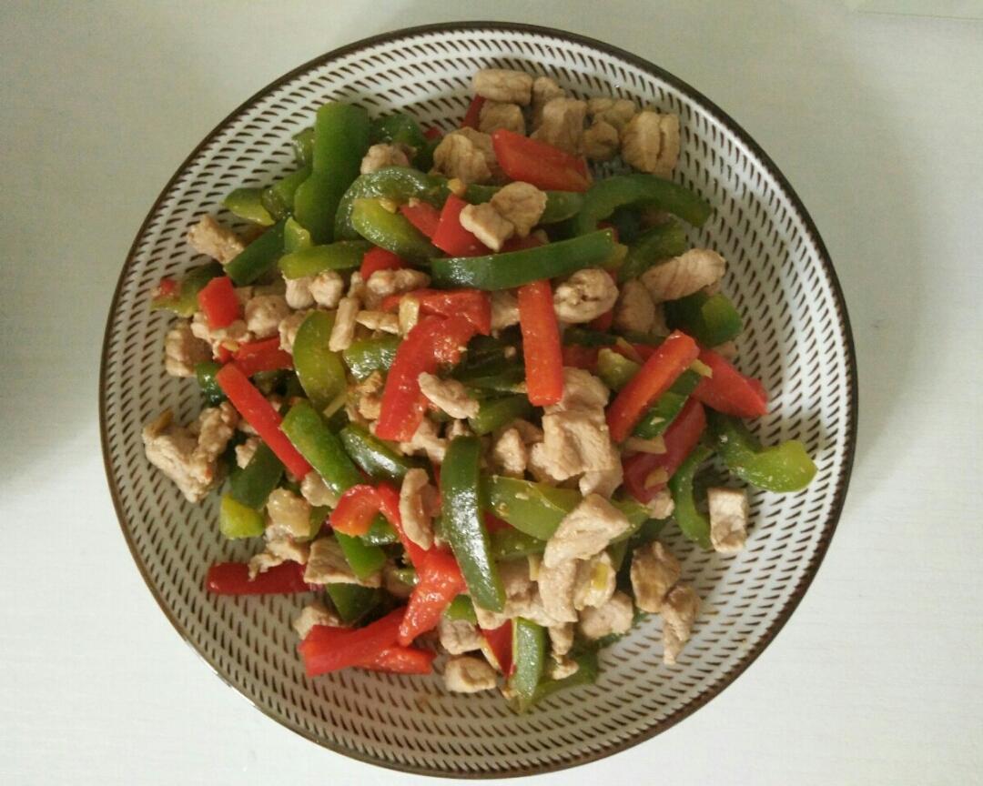 青椒红椒猪肉乱炒的做法