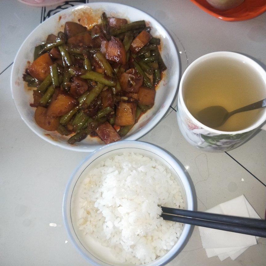 土豆炖豆角