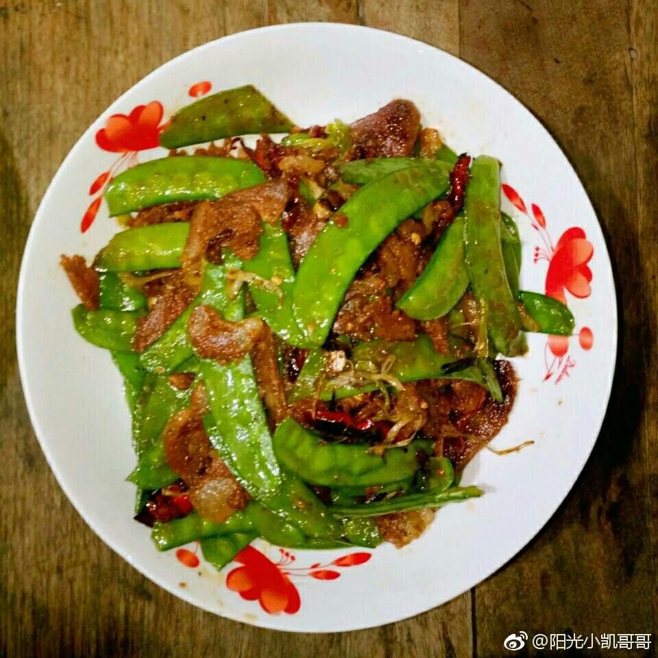 腊肠炒荷兰豆