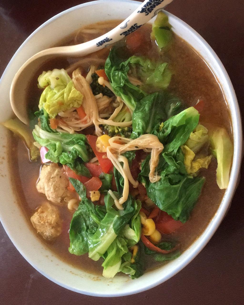 香菇胡萝卜鸡胸肉丸子汤（减肥）