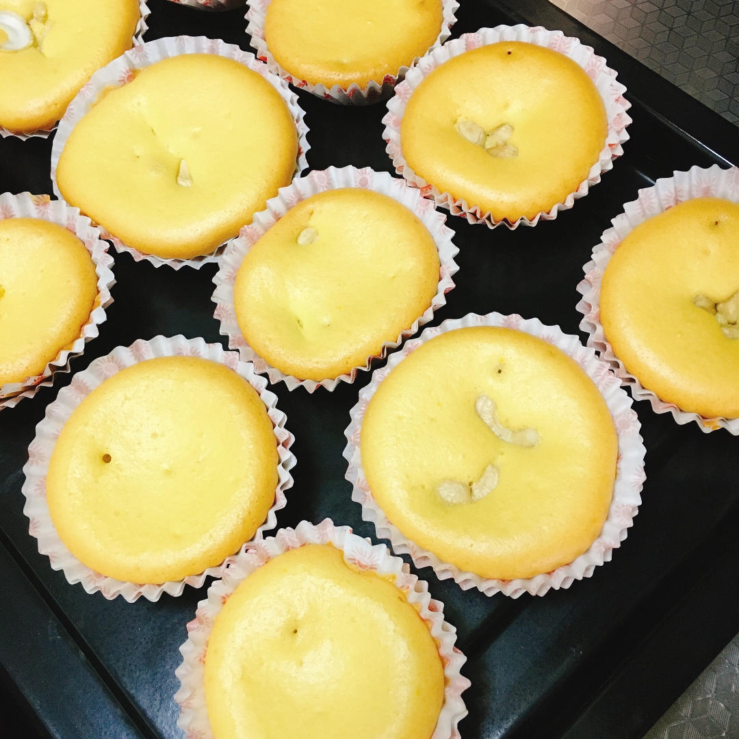 纸杯蛋糕 8寸戚风蛋糕的量