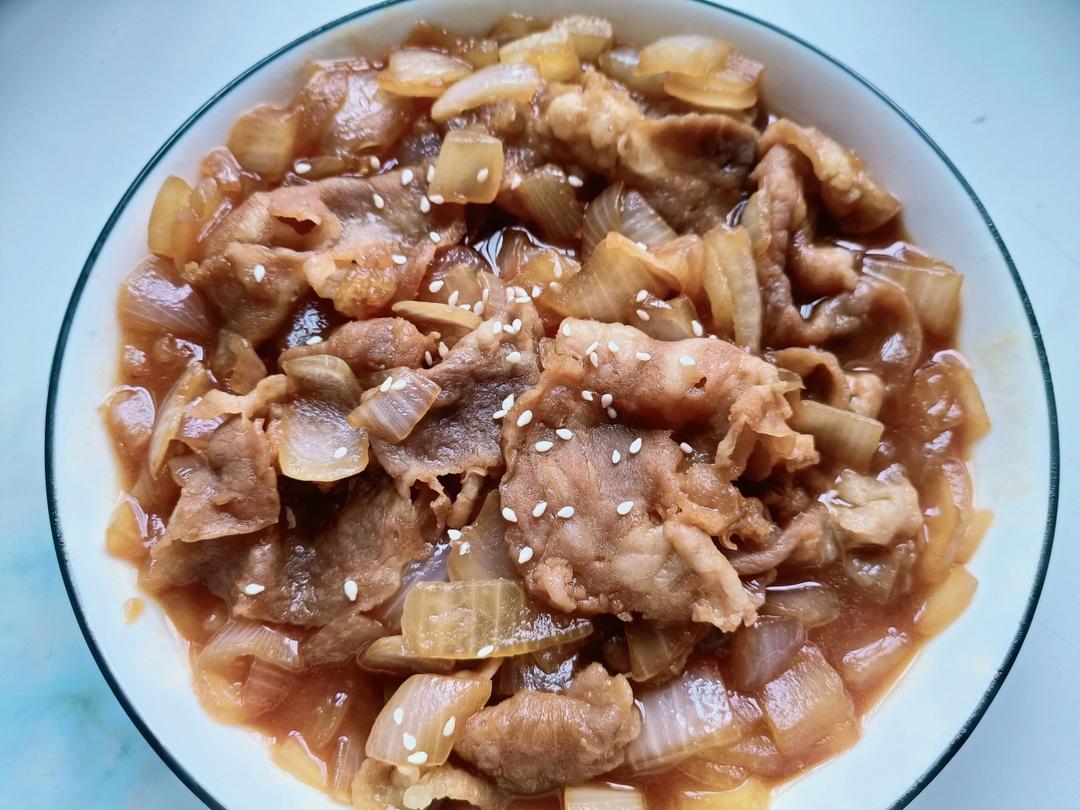洋葱炒肉