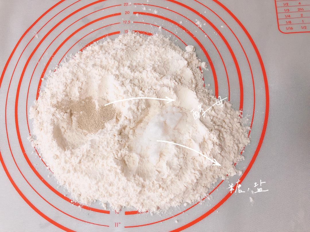 纯奶手撕吐司的做法 步骤1