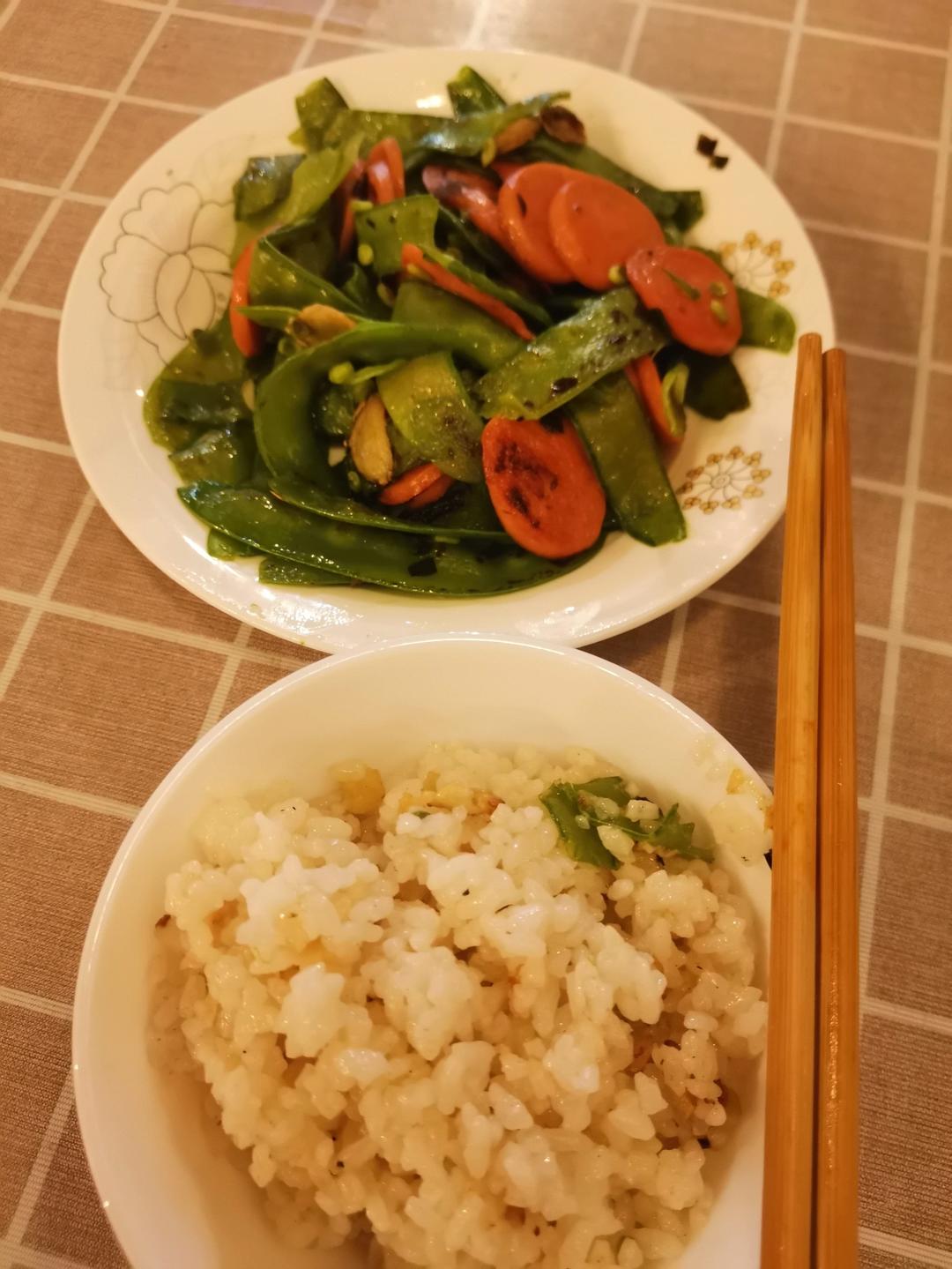 荷兰豆炒火腿肠|我偷偷想你的时候，你才是我的