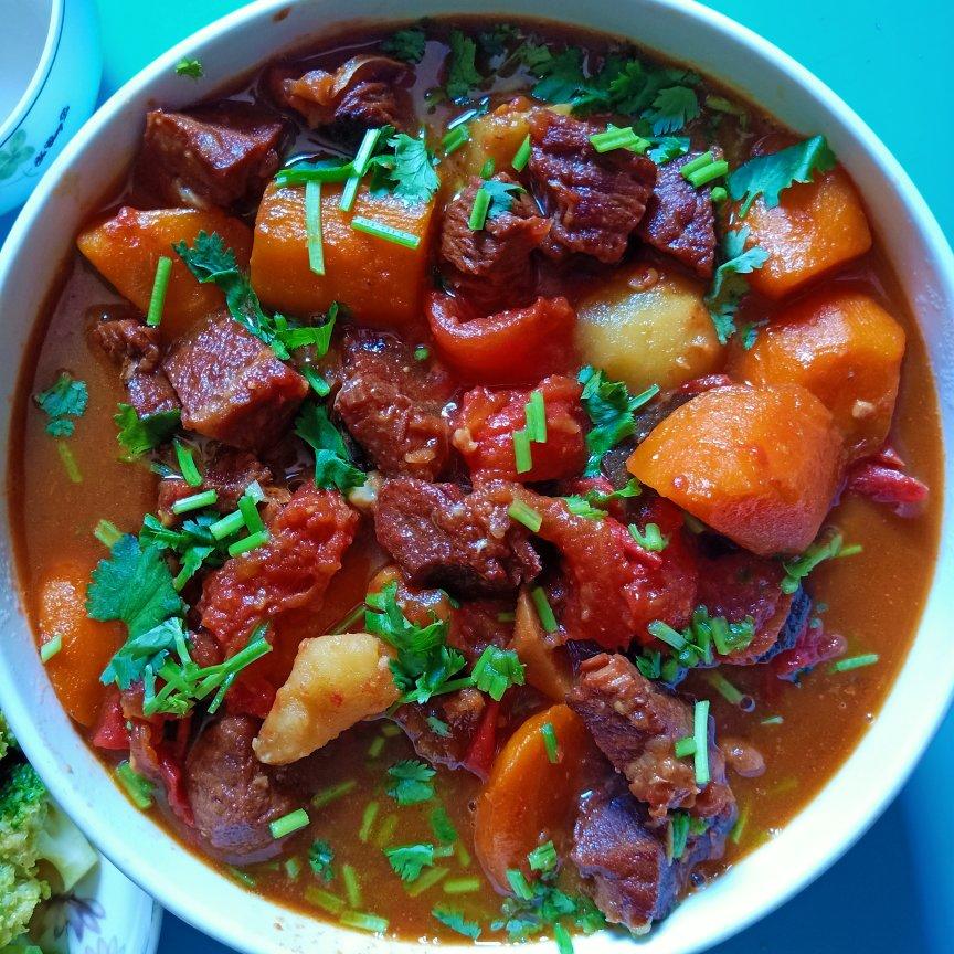 番茄土豆炖牛腩