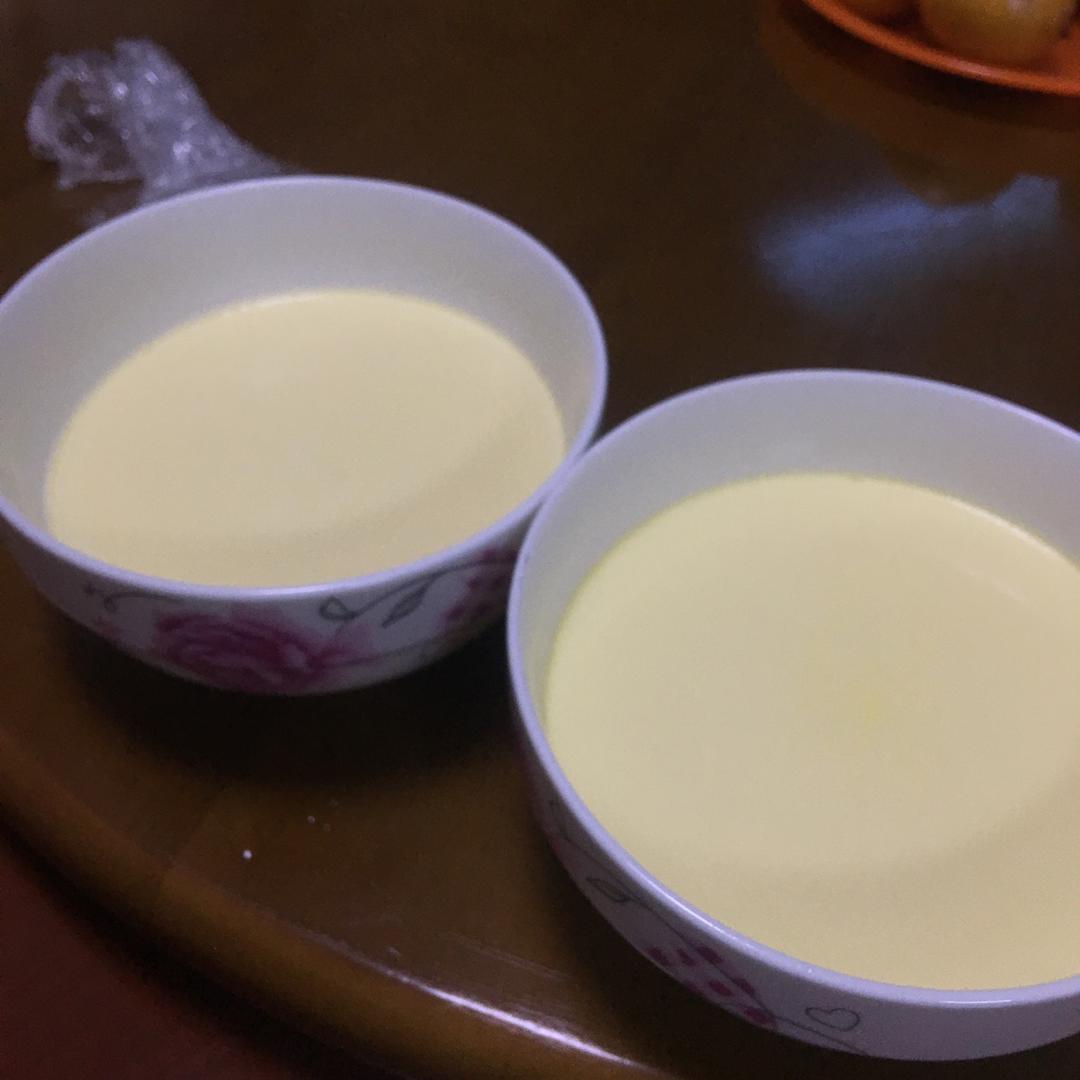 牛奶布丁