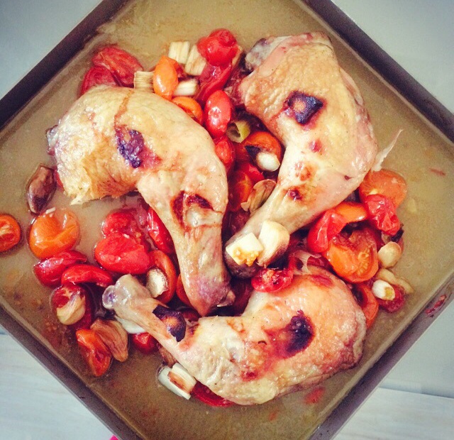 罗勒番茄烤鸡腿