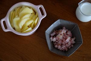 培根芝士焗薯蓉的做法 步骤2