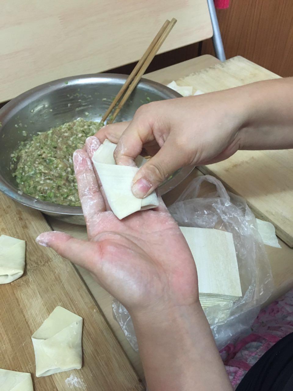 芹菜肉大馄饨的做法 步骤14