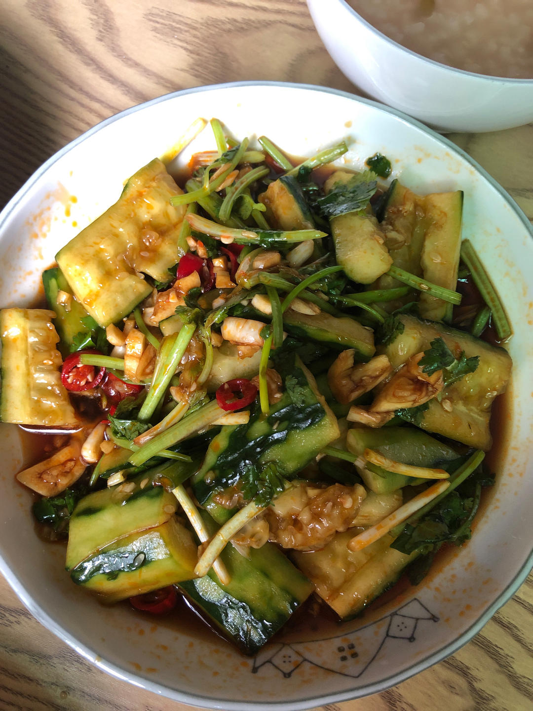 2分钟就能做好的《凉拌拍青瓜》