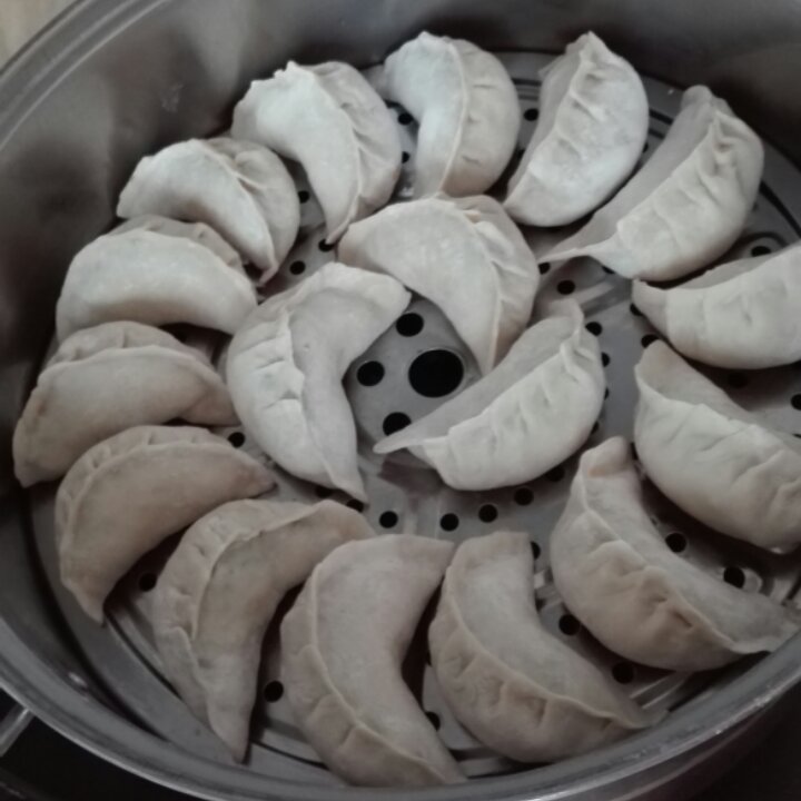 猪肉大葱烫面蒸饺