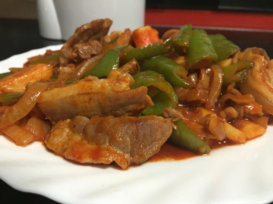 鱿鱼炒五花肉