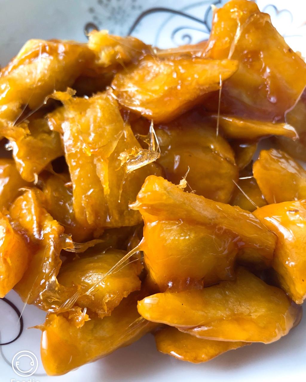 家常菜 拔丝地瓜 王biangbiang呀做的拔丝地瓜 黄壤地瓜,绵白糖,花生