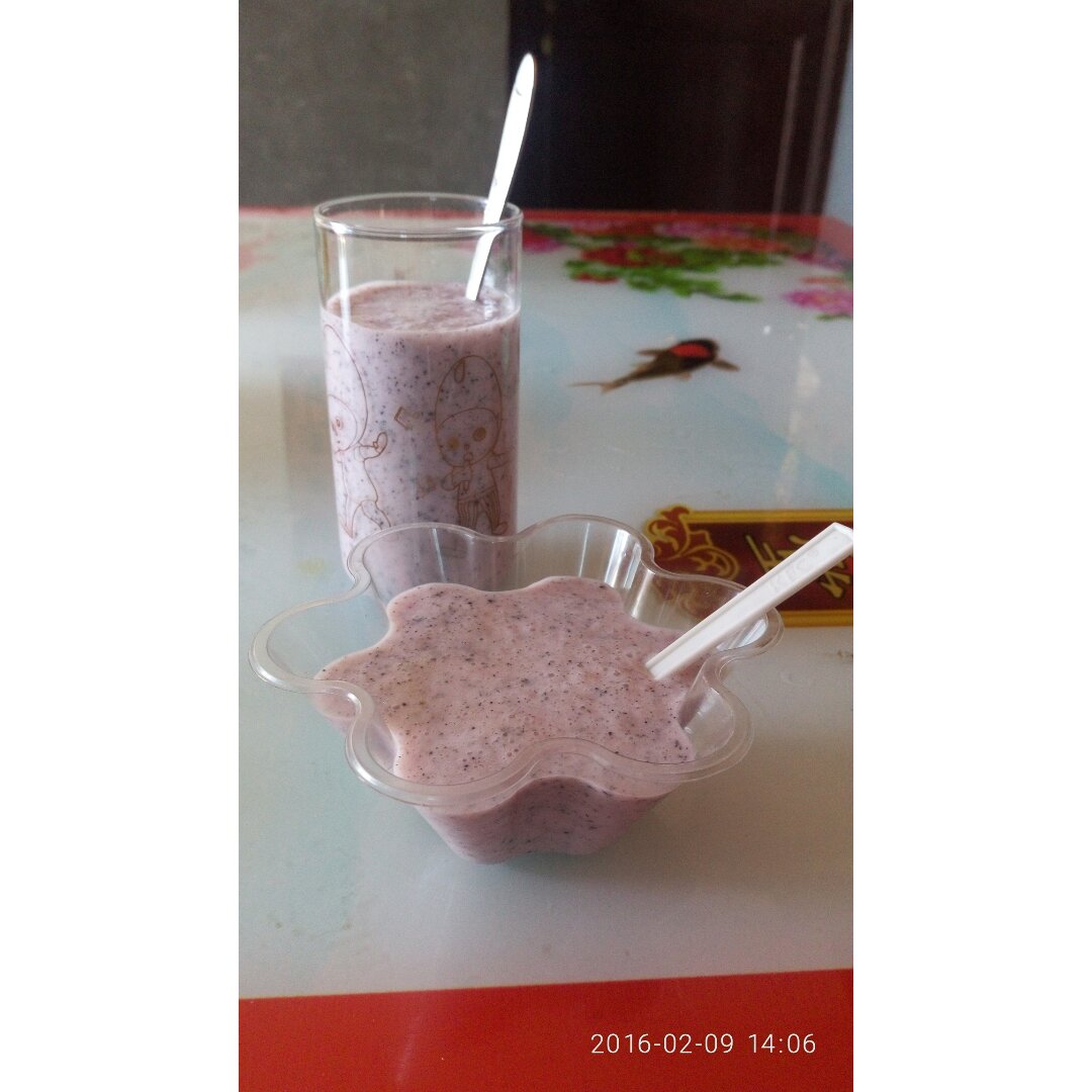 火龙果奶昔