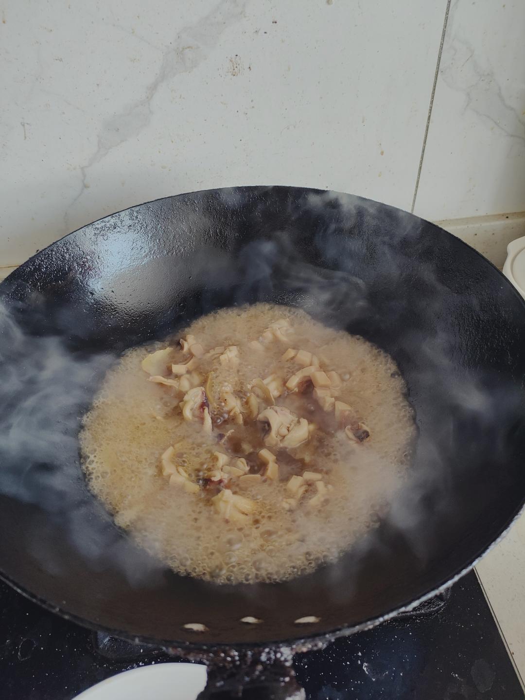 简单好吃的红烧鱿鱼