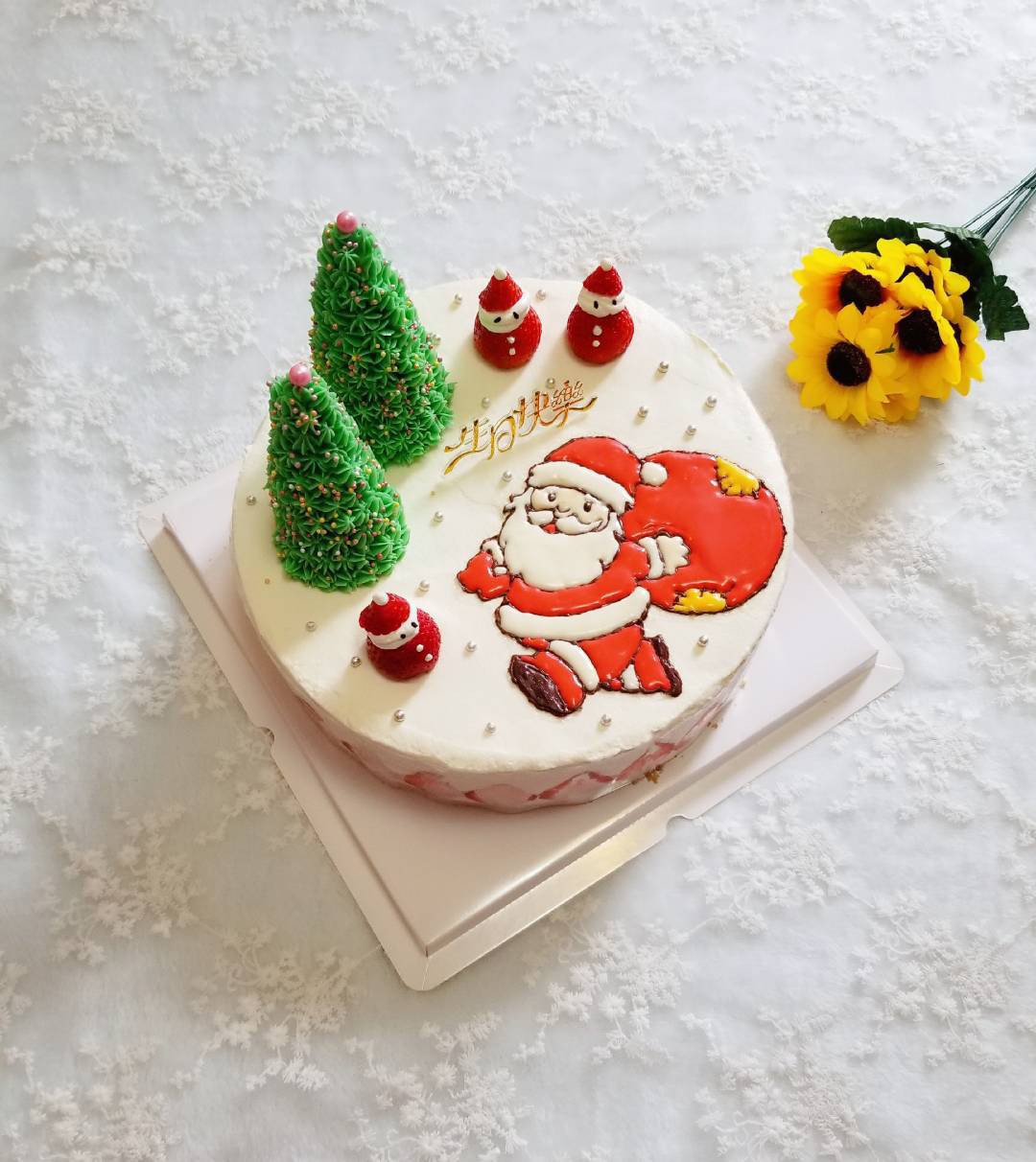 草莓圣诞雪人蛋糕