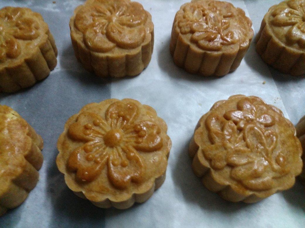 自制❗️零失败❗️广式莲蓉蛋黄月饼🥮