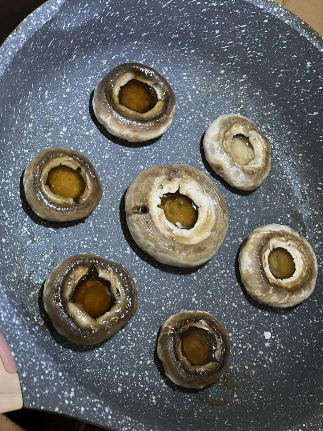 香煎口蘑  鲜的扭起来