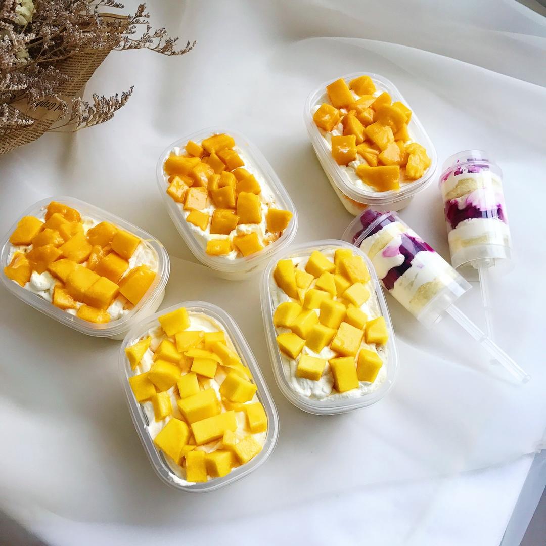 lx乐茜烘焙做的芒果千层盒子