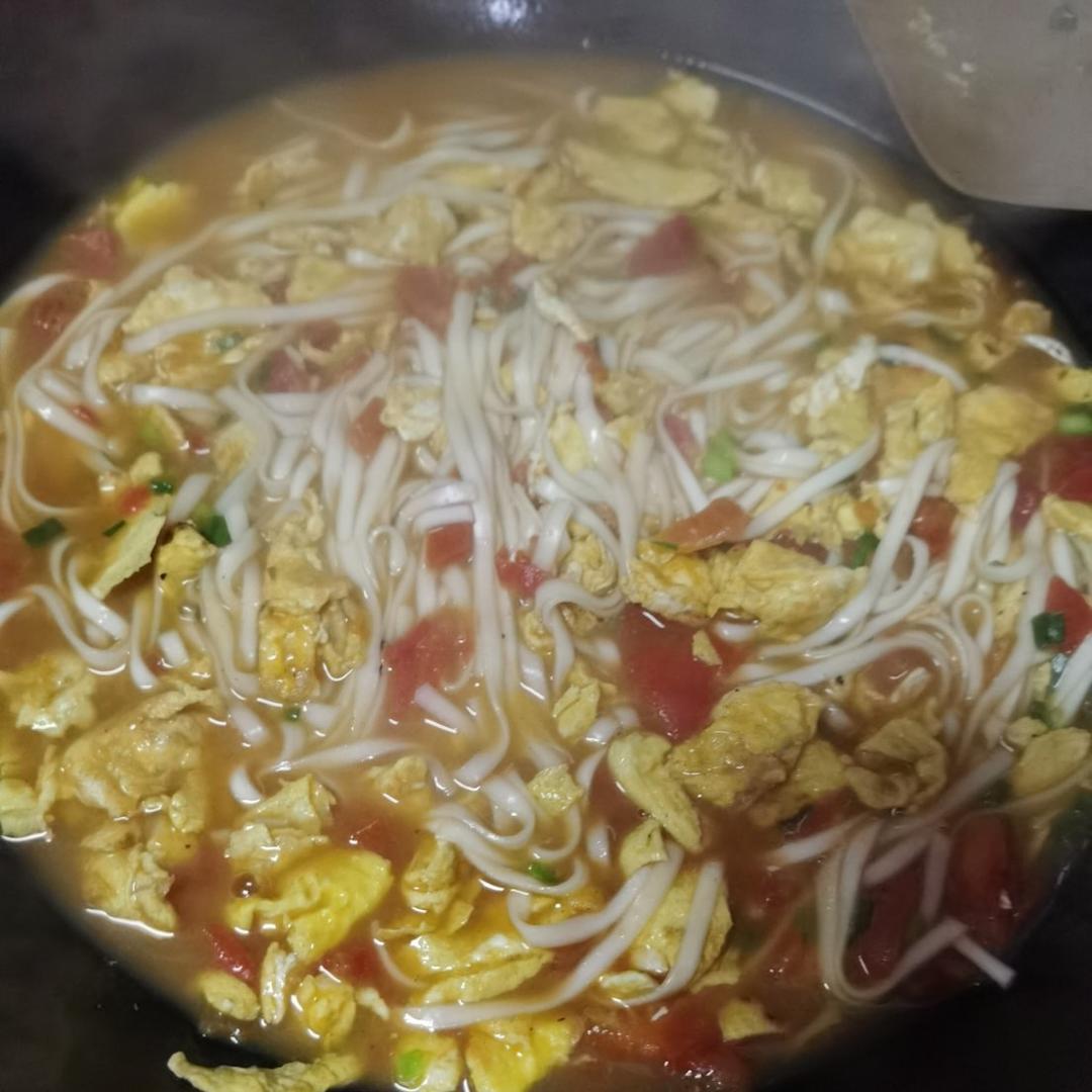 恨不得抱着锅舔的番茄鸡蛋面