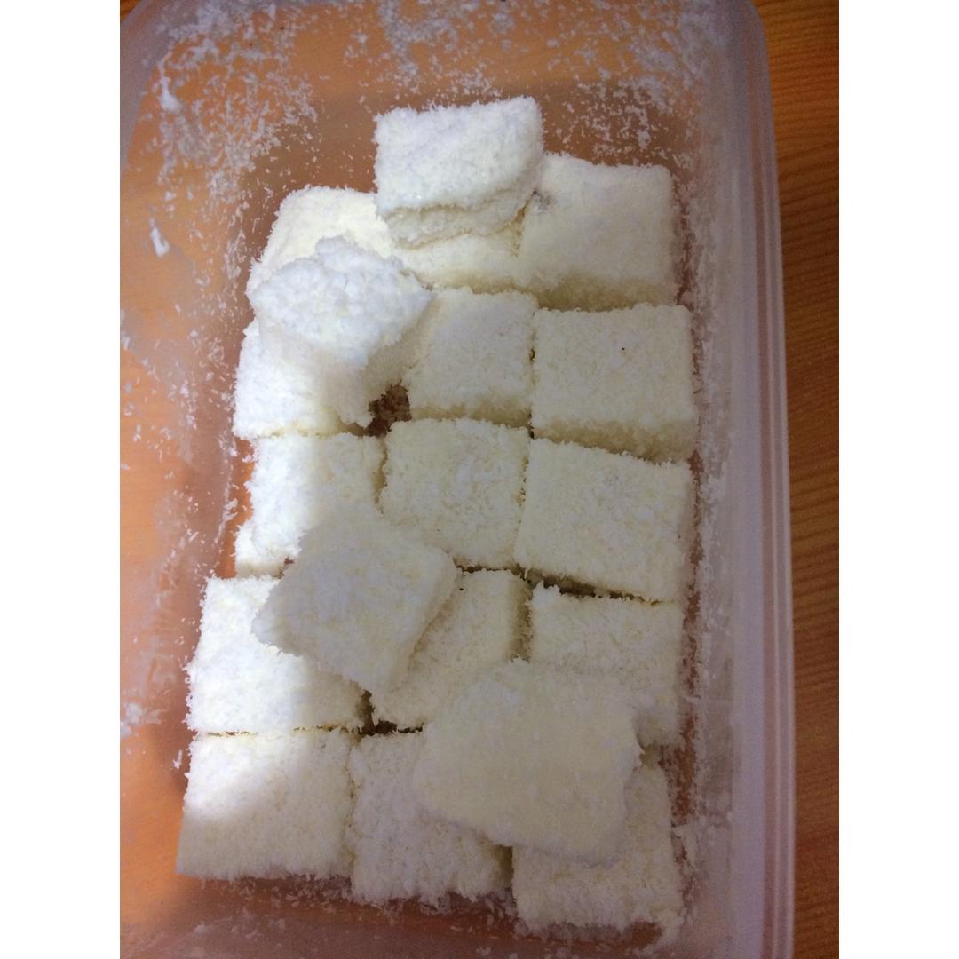 完胜85度C牛奶椰丝小方